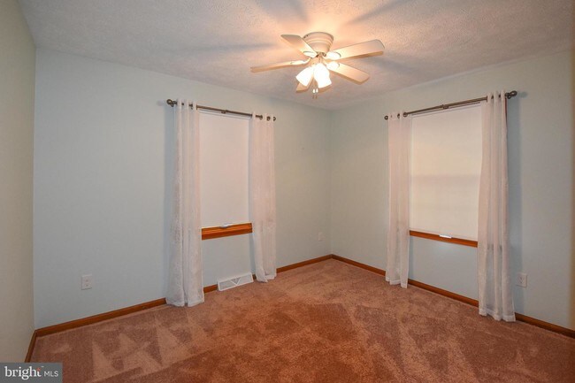 Foto del edificio - 515 Windy Ridge Rd