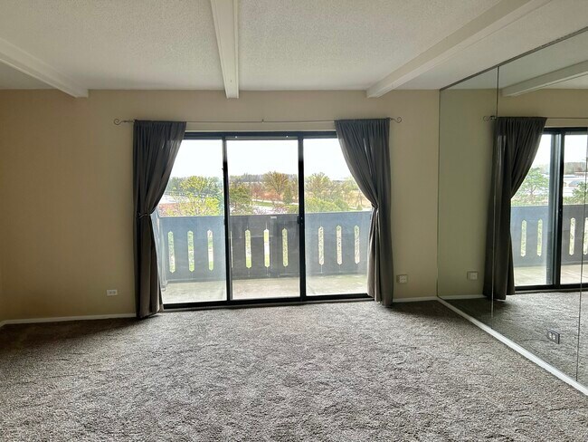 Building Photo - 13000 W Heiden Cir