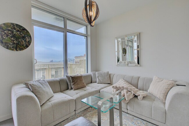 Photo du bâtiment - 203 E 7th Ave