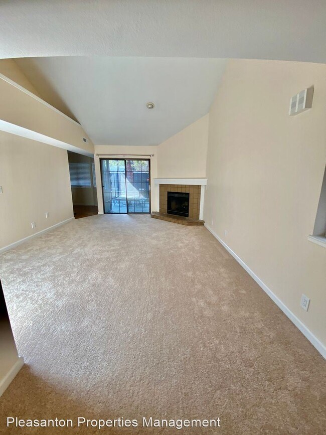 Building Photo - 2 br, 2 bath House - 1897 Crestline Rd.