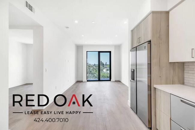 Foto del edificio - Wonderful, Spacious Two Bedroom with Large...