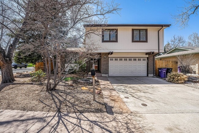 Spacious 4 bedroom home in the heart of Virginia Village! - Spacious 4 bedroom home in the heart of Virginia Village!