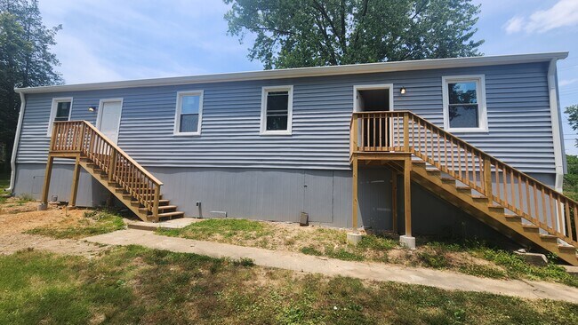 Building Photo - 223 Jefferson Ave