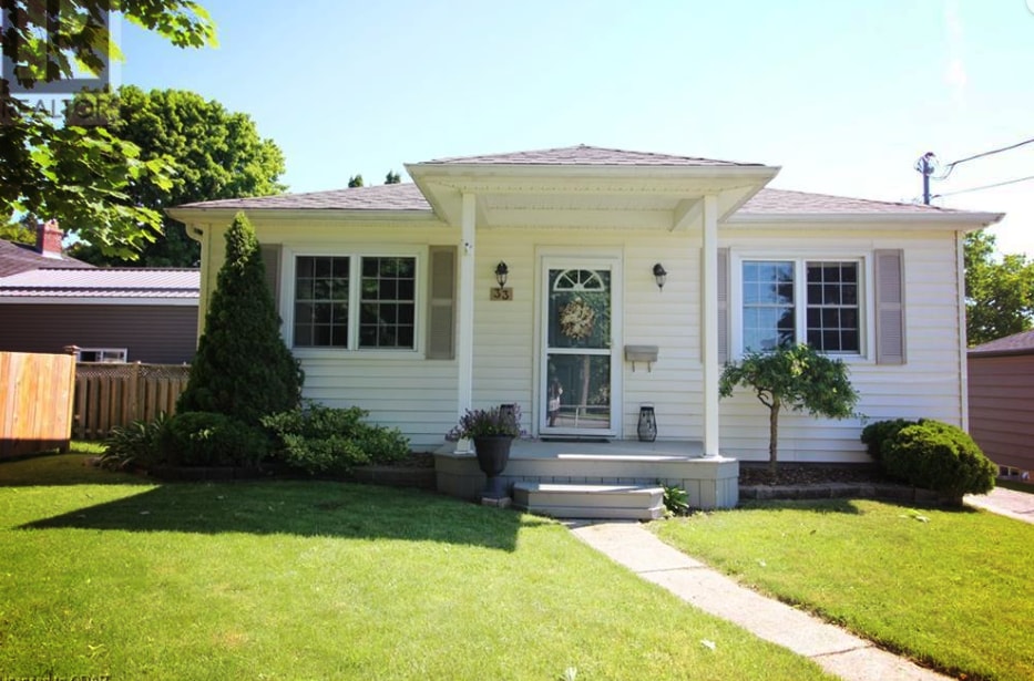 Primary Photo - 33 Toronto Rd