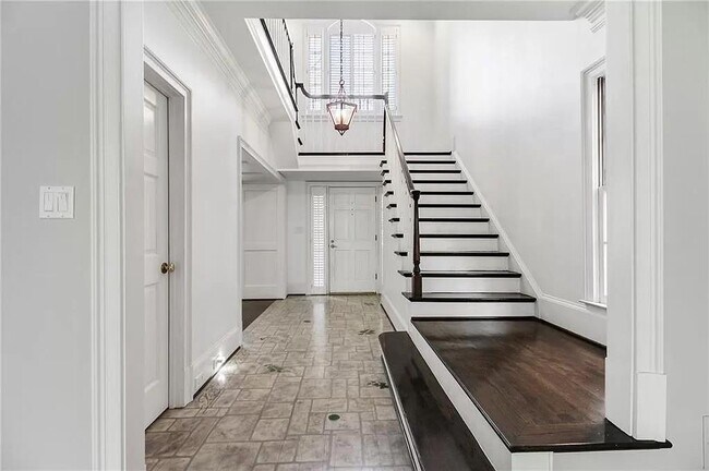 Foto del edificio - 460 Ivy Park Ln NE