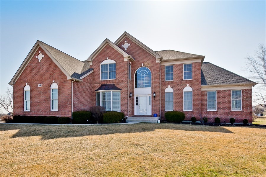 Primary Photo - Stunning Home at Hawthorn Woods Country Club!