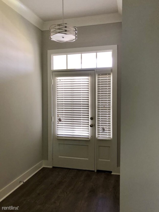Building Photo - 3 br, 2 bath House - Dutchtown Meadows