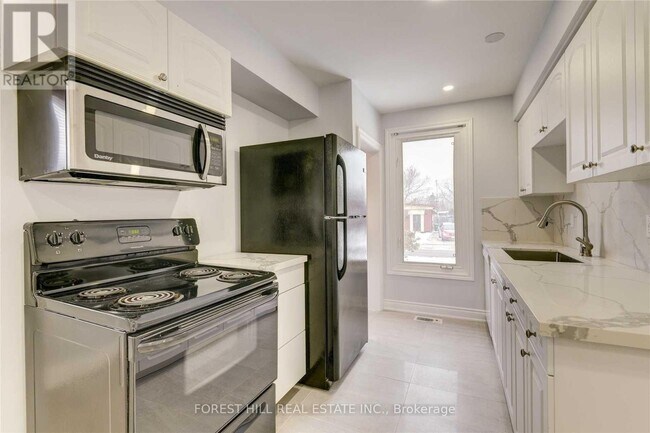 Building Photo - 63 Cardinal Dr