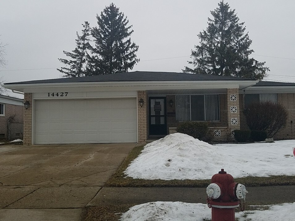 Primary Photo - 14427 Dresden Dr