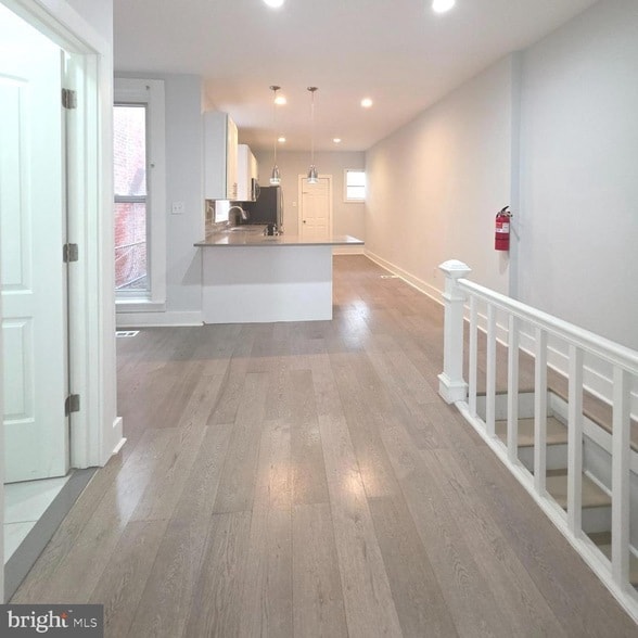 Building Photo - 5515 Catharine St
