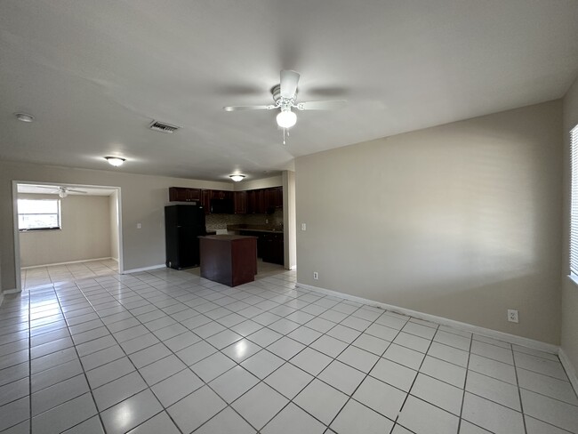 Foto del edificio - 512 NW 5th St