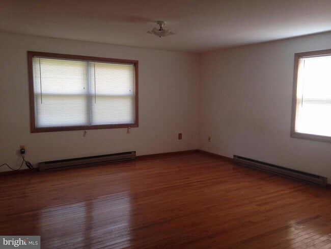 Foto del edificio - 415 Viewtown Rd