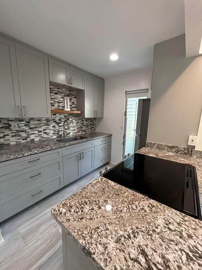 Foto del edificio - Available on 04/01/26, 785 sqft, 2 Bedroom, 1 Bathroom, 2 Assigned Parking in desirable Mililani