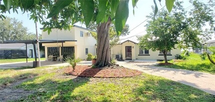 Building Photo - 912 Lake Jessie Dr