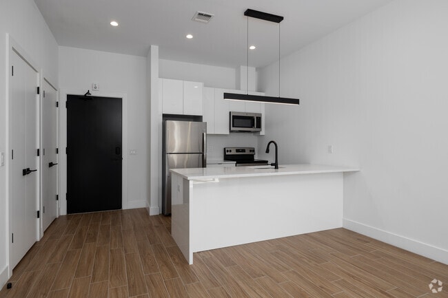 Interior Photo - The Arno