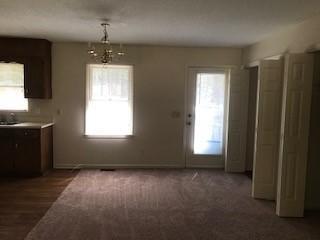 Foto del edificio - 902 Heather Trail