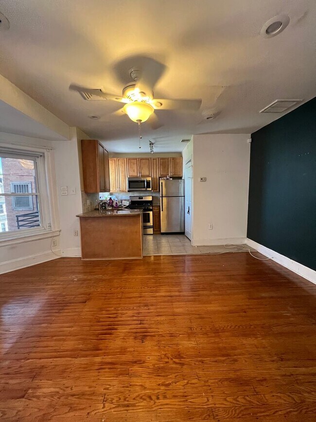 Building Photo - Bright Studio in Cedar Park!