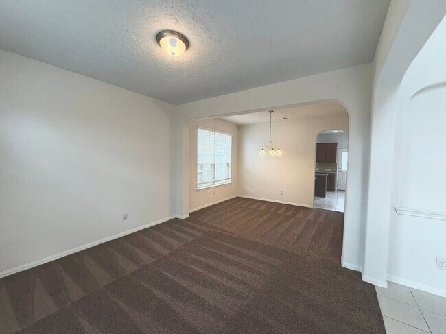 Building Photo - Water-deck 4 beds rental home in Missouri ...