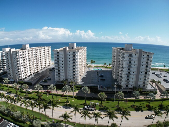 Foto del edificio - 3215 S Ocean Blvd