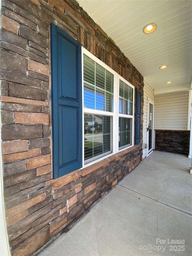 Foto del edificio - 1295 Farm Branch Dr SW