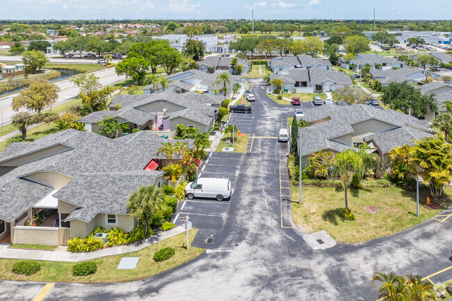 Foto del edificio - West Wind Lakes