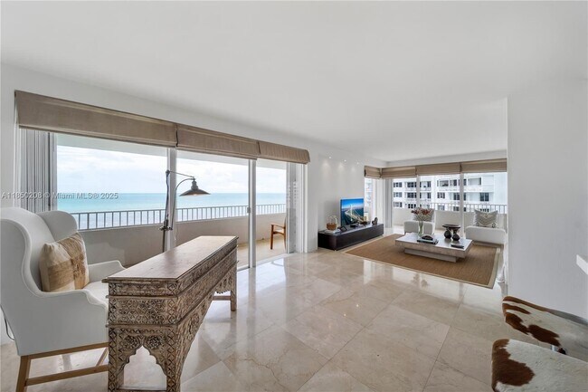 Foto del edificio - 199 Ocean Lane Dr