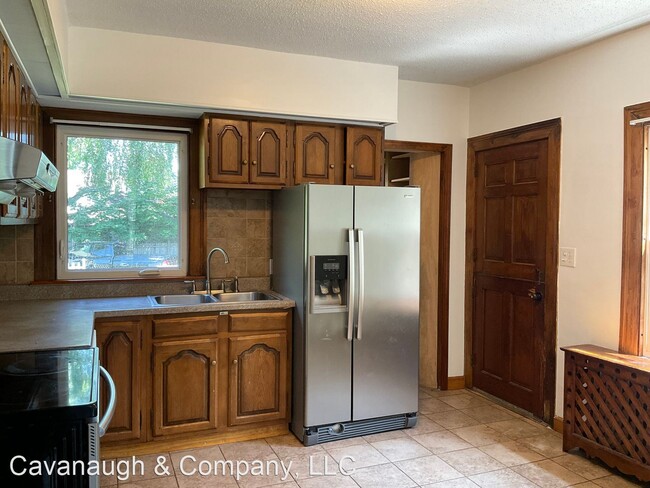 Building Photo - 5 br, 2.5 bath House - 18 Belcher Road