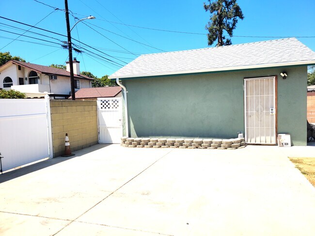 Photo - 3081 Palo Verde Ave House