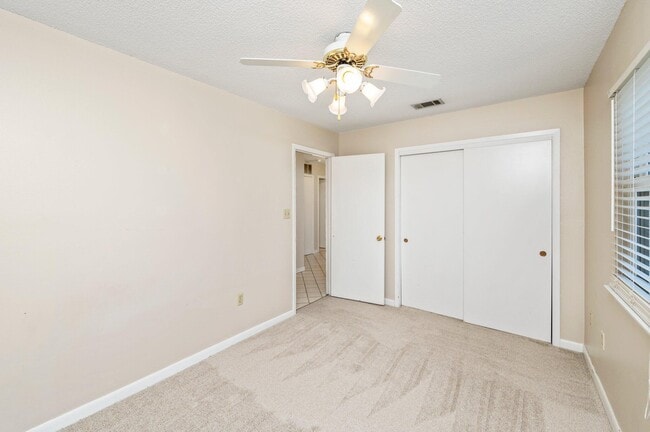 Building Photo - 1691 US-98