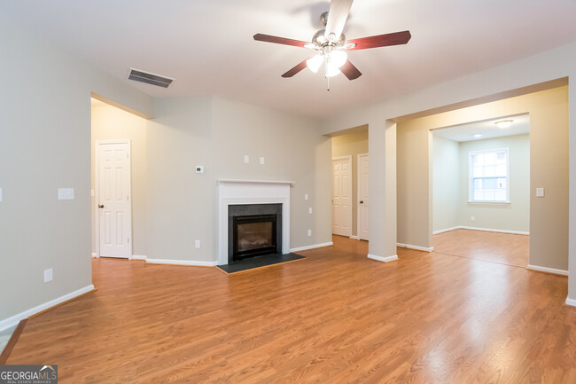 Foto del edificio - 2912 Brookford Ln SW