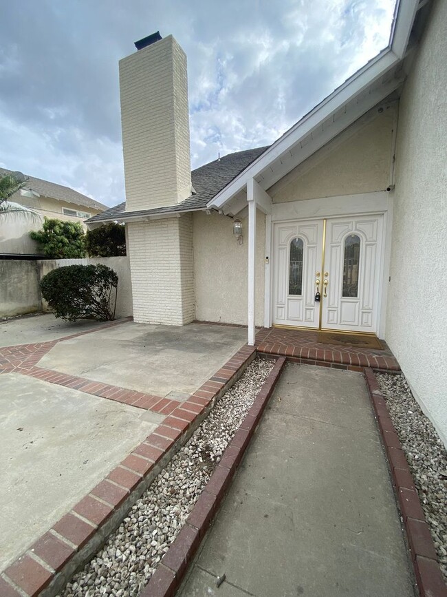 Building Photo - 4 Bedroom Cypress House For Rent w/ Office...