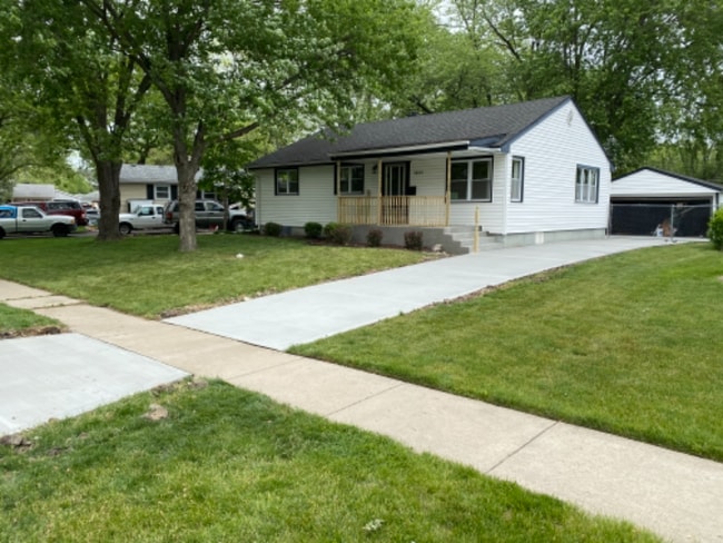 Building Photo - 3802 Eagle Ln