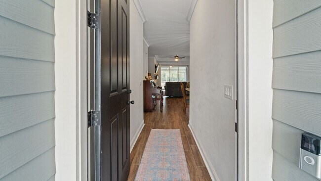 Foto del edificio - Spacious 6-Bedroom Waterfront Home in Richmond Hill, GA