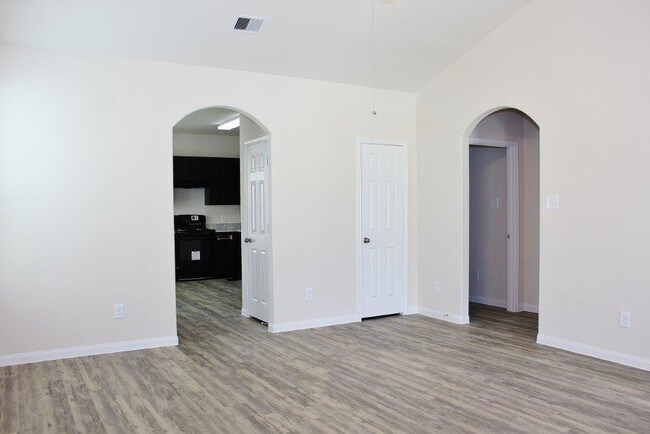 Building Photo - 12346 Dona Lane