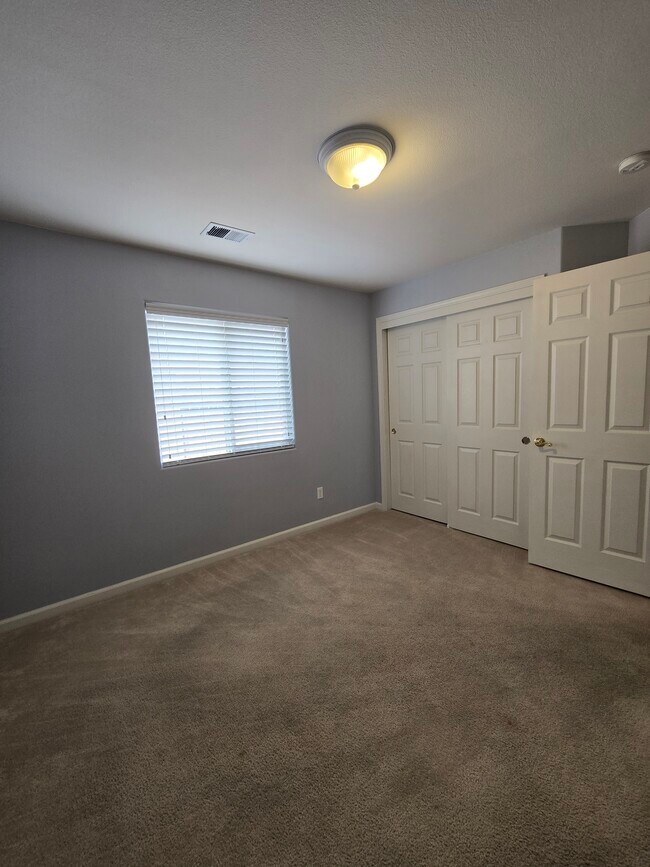 Foto del edificio - 1404 Pin Oak Dr