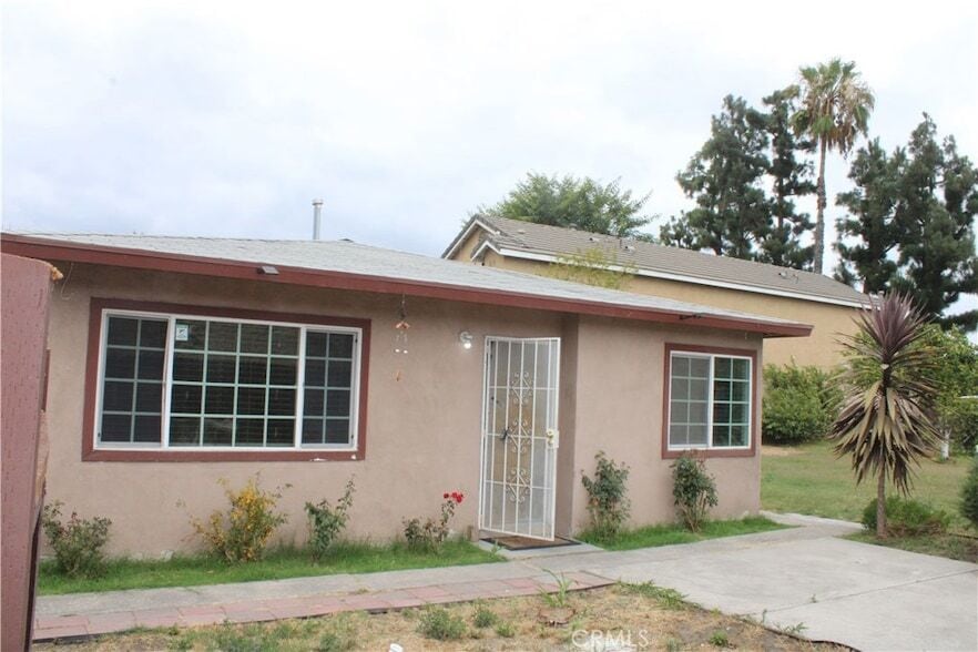 Photo - 1810 W Houston Avenue Unit