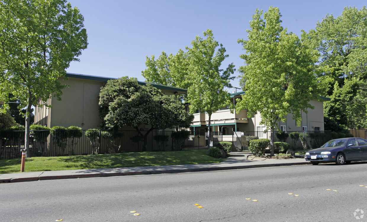 Primary Photo - The Orchards Apartments