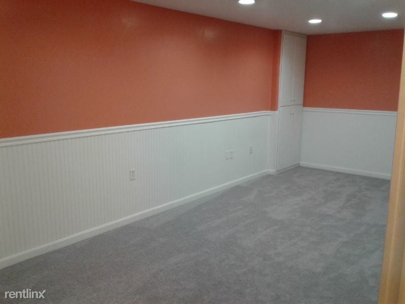 Building Photo - 6214 E Hemlock Dr