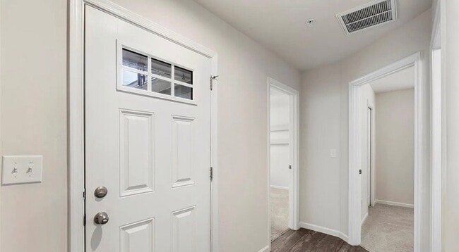 Building Photo - 2515 Willow Pond Ln SE