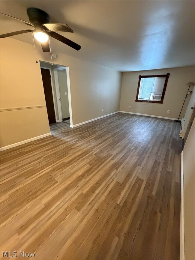 Building Photo - 27 Wayne St SE