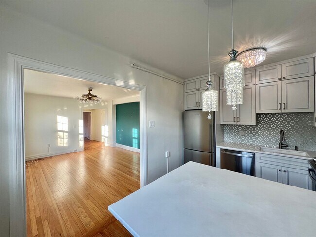 Foto del edificio - 1454 Beacon St