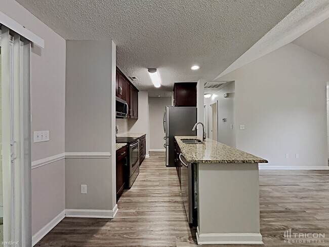 Building Photo - 356 Cedarcroft Dr