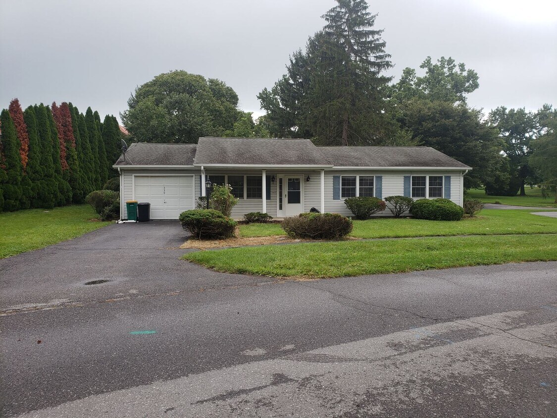 Foto principal - 339 Stonegate Cir S