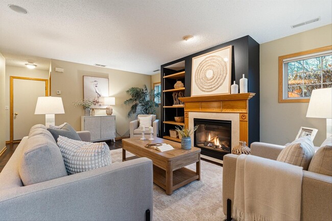 Foto del edificio - 1406 Hunter Hill Rd