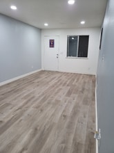 Building Photo - 990 Via Fedora