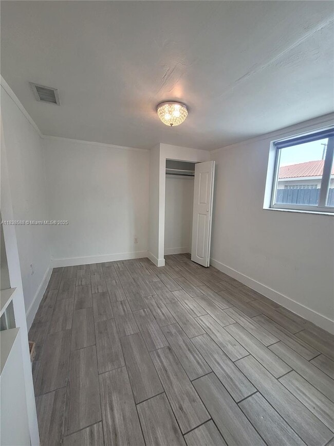Foto del edificio - 5203 SW 102nd Ct
