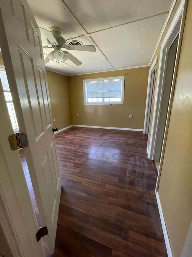 Building Photo - 4 bedroom home for rent in Vinton, La