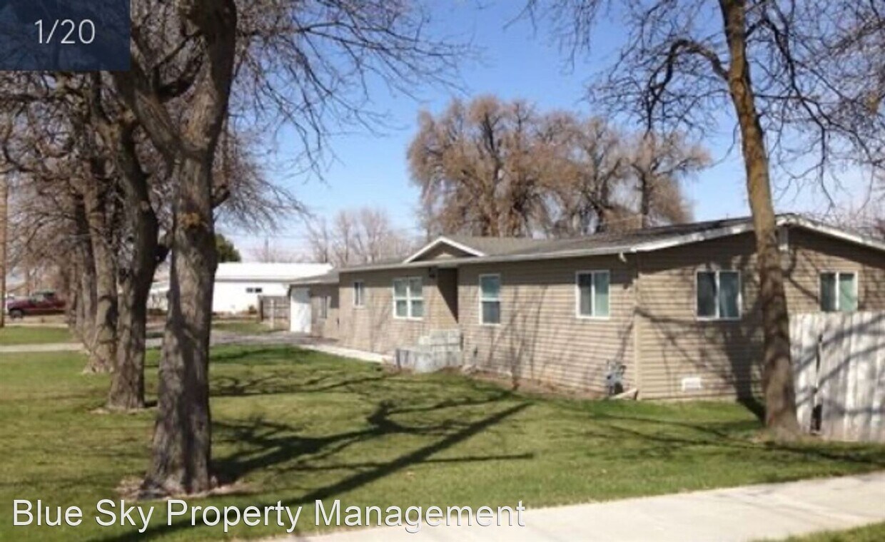 4 br, 2 bath House 100 N. 5TH W. House Rental in Rexburg, ID