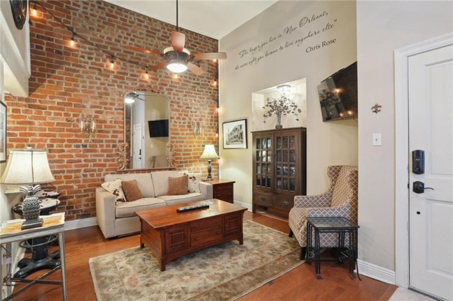 Building Photo - 1204 Chartres St