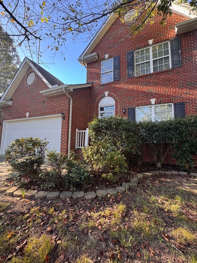 Building Photo - 3861 Parkway Vista Dr